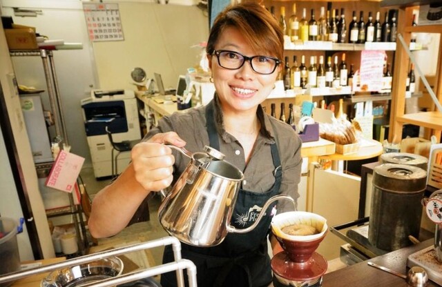 【11月限定企画！】コーヒーが苦手な私を変えた一杯。フレスタプラスの看板商品「ストロベリーモカ」飲み比べの秘密と、つくばコーヒーフェスティバル出場のお知らせ！