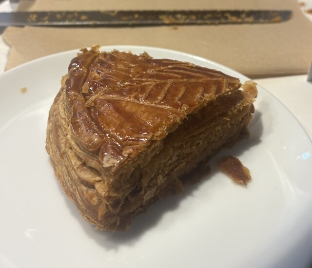 毎年この季節のお楽しみ「ガレット・デ・ロワ」